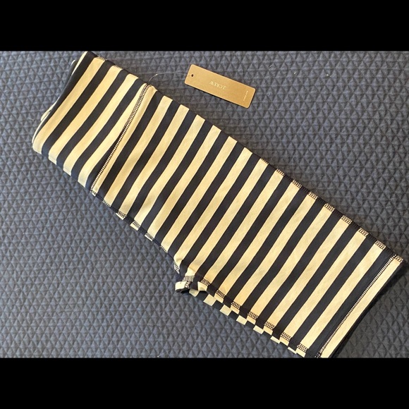 NWT J.Crew Biker Legging Short Navy Stripe - Picture 2 of 2